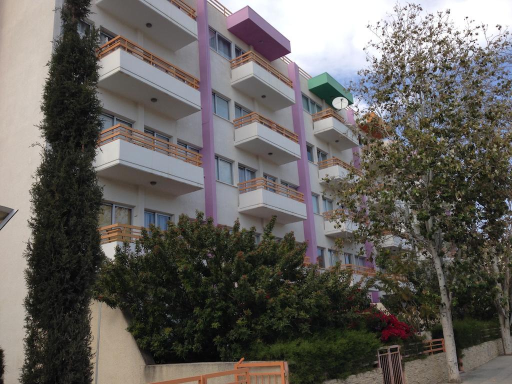 Zavos Colours Boutique Apartments Лимасол Екстериор снимка