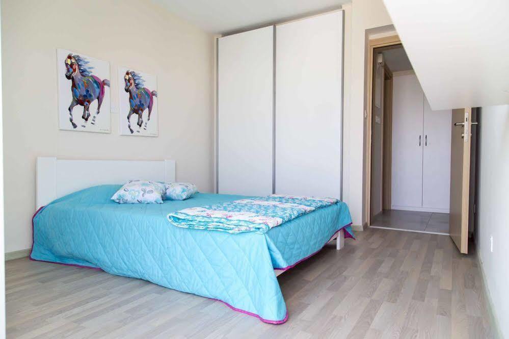 Zavos Colours Boutique Apartments Лимасол Екстериор снимка
