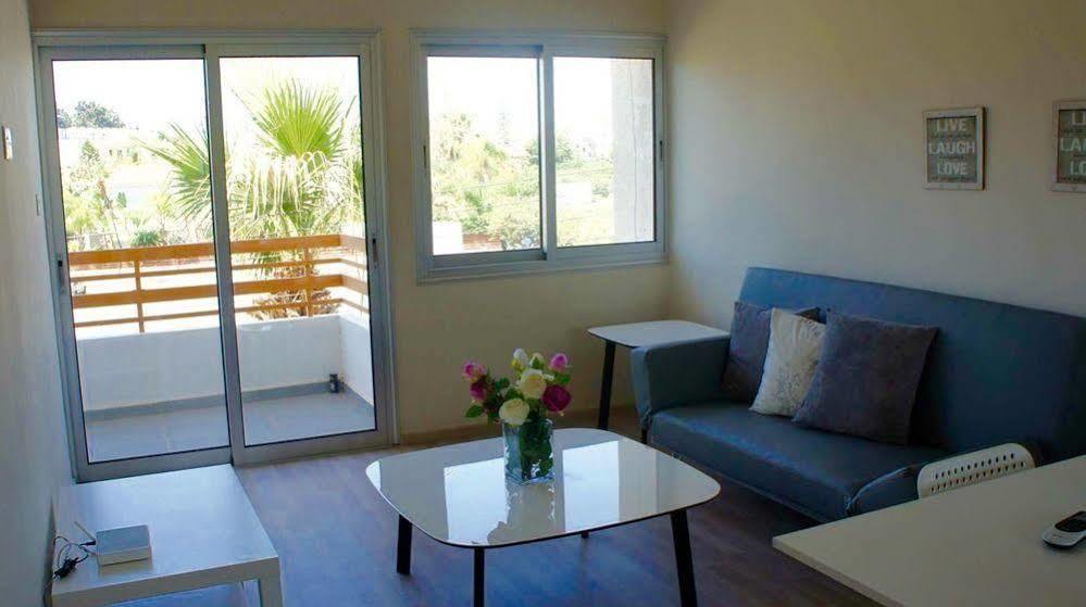Zavos Colours Boutique Apartments Лимасол Екстериор снимка